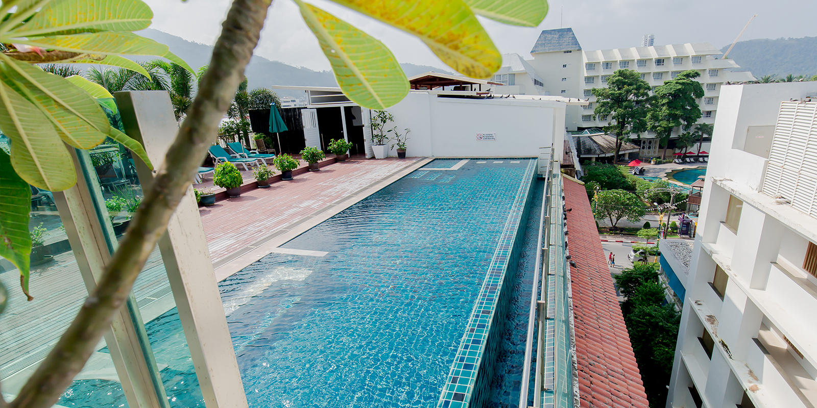 Swimming pool Aspery Hotel Patgon Beach