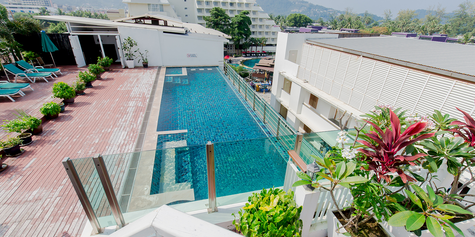 Swimming pool Aspery Hotel Patgon Beach